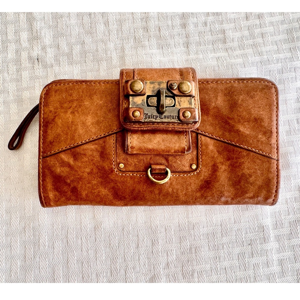 Juicy Couture Vintage Leather Wallet Tan Brown Brass Turnlock Y2K Boho RN52002